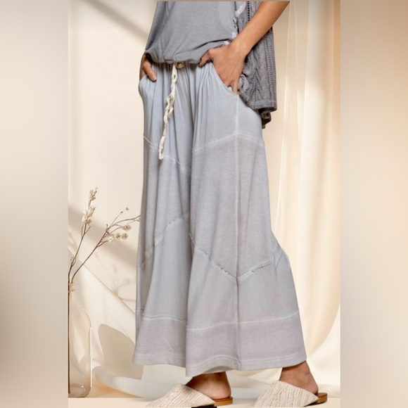 POL Dove Gray Wide-Leg Cropped Pants | HELLOBUTIFL Staple | Soft Everyday Luxe - Picture 3 of 6